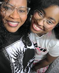 This right here is why we love R&B!!🥹❤️ Brandy & Luke James bringing the  passion, the soul, and the nostalgia to D'Angelo's 'How Does It Feel'💐👏🏾  //// 🎥: homme_dAffaires