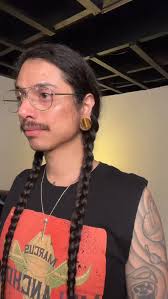 Omg bb girl it’s almost Halloween 🎀🎃🎀 thank you to this beautiful couple  for sending me this, I’m honored and it really made my week 🥰 everyone  needs a partner to look at them the way they look at ...