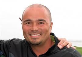 Golfer survives fall into course sinkhole