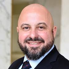 Roberto Matus's Instagram, Twitter & Facebook