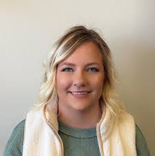 𝐇𝐞𝐚𝐫𝐭𝐥𝐚𝐧𝐝 𝐇𝐨𝐦𝐞𝐬 & 𝐋𝐚𝐧𝐝 Powered by KW Pinnacle