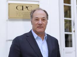 Y reitero, y agradezco a la maiquel y a todos ustedes por la posibilidad de ayudar a esta persona y a su familia. Andres Giordano S Tweet El Empresariado Chileno Juan Sutil Cpc Un Garzon De Restaurante Gana 1 Millon Y Cotiza Por El Minimo Realidad La Mayoria De Empresarios Paga Menos De 500 000