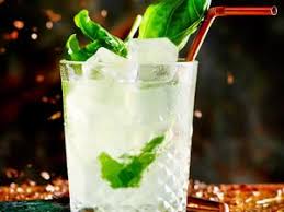 Gin Selber Machen So Einfach Geht S Lecker Longdrinks Aperitif Rezepte Rezepte