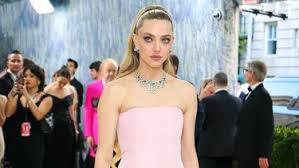 EXCLUSIVE: Amanda Seyfried Lists Longtime L.A. Home for $3.2 Million—After Moving to a Farm in Upstate New York