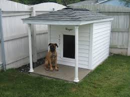 How To Build A Doghouse Youtube Pallet Dog House Building A Dog Kennel Dog House Diy