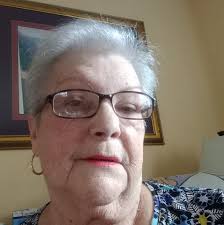 La VERDADERA razón por la que Donald Trump infringió las normas del  Vaticano y vistió un traje azul en el funeral del Papa sale a la luz 😮😮  Lee los comentarios👇