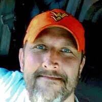 Eddie Poff's Instagram, Twitter & Facebook