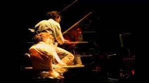 Stefano bollani is a jazz pianist born in milan on december 5, 1972. Stefano Bollani Samba E Amor Youtube