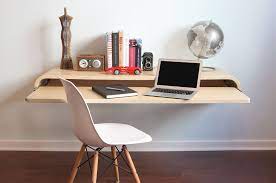 We have looked at design, price and reviews and picked 12 excellent solutions. 16 Wall Mounted Desk Ideas That Are Great For Small Spaces