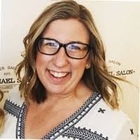 Elizabeth Bremer's Instagram, Twitter & Facebook