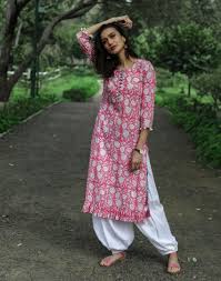 Wear it with some colourful jewellery to woo the crowd! Candy Pink Limcova Kurta S Salwar Cotton Kurti Designs Kurti Designs Kurti Neck Designs