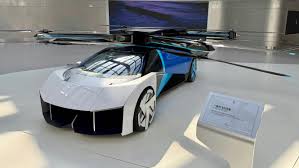 The Electric: Experts Cast Doubt on Musk's Tease of a Flying Roadster — The  Information