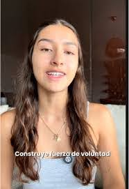 Sonia Starks's Instagram, Twitter & Facebook