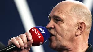 Russ Bray to bring full-time refereeing career to a close at PDC World  Darts Championship