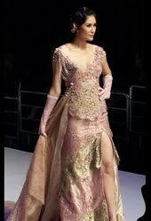Atasannya panjang sampai lutut, dan tak. 210 Indonesia Kebaya By Anne Avantie Ideas Kebaya Modern Kebaya Indonesian Kebaya