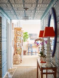 The mirror is the main decorative element of any hall design, which bears functional load among other things. 25 Stylish Hallway Wallpaper Ideas Entryway And Stairway Wall Decor