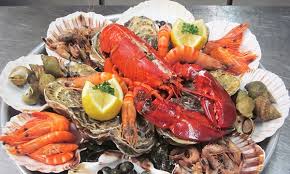 Plateau De Fruits De Mer Le Rubis Le Saphir Ou Le Jade Pour 2 Ou 4 Personnes A La Poissonnerie Giacosa