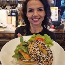 Parrotdise Organic Farm &...