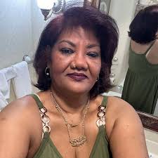 Visited your profile more than 10 times ::: I can't stop looking at you ;  how can someone be this much beautiful 🫠😚😘