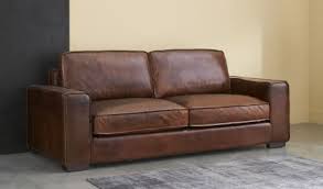 Moderno e discreto chiuso, comodo come un vero letto quando è aperto. Divano Letto 3 Posti Marrone In Pelle Colonel Maisons Du Monde