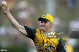 12 Aaron Alvey Stock Photos, High-Res Pictures, and Images