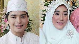 Ia merupakan anak kedua dari lima bersaudara dan. Larissa Chou Curhat Kelakuan Minus Suami Alvin Faiz Minta Maaf Doakan Istri Dapat Ganti Lebih Baik Tribunnews Com Mobile