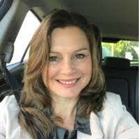 Leanne Pereira's Instagram, Twitter & Facebook