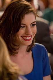 En ünlü anne hathaway filmleri arasında yer alan bu filmde gözler, özellikle moda editörü miranda priestly. Anne Hathaway Moviepilot De