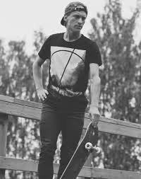 Austrian ski jumper who is recognized for having been the winner of both the ski jumping world cup and the ski flying world cup. Anders Fannemel