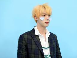 Nama bts tersebut berasal dari istilah bangtan sonyeondan alias bangtan boys. Jin Bts Bts Hwarang Tanda Tangan