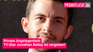 Private Angelegenheit: TV-Star Jonathan Bailey ist vergeben!