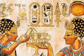الساعة الشمسية والباروكة والفرشة الفرعونية اختراعات مصرية طوتها الأيام