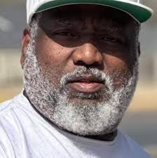 What rojo fluffy female French Bulldogs are available?