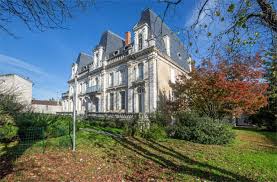 Voici les informations sur la préfecture du lot et garonne, adresse, plan d'accès, téléphone horaires d'ouverture et coordonnées de contact complètes. Lot Et Garonne L Ancienne Sous Prefecture De Nerac Mise A Prix 300 000 Le Republicain Lot Et Garonne