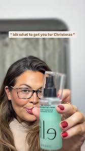 Boost Your Natural Makeup with This Easy Dazzling Hack