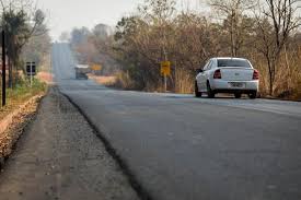 Governo de Mato Grosso está executando obras de restauração de 70,4 km da MT -010, entre o Distrito da Guia e Rosário Oeste - Pagina1