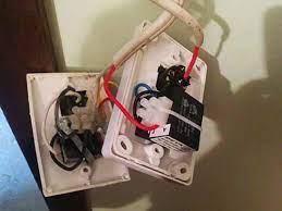 It's rare for these switches to break, but occasionally a switch will allow the fan to rotate in only one direction. How To Replace A Ceiling Fan Switch Yourself Diy Not Sealed