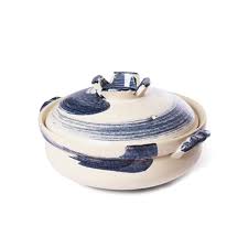 Learn how to properly cook in a clay pot. Shigaraki Yaki Brush Donabe Japanese Clay Pot 28cm My Cookware Australia