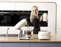 Cream Smeg Toaster Google Search Retro Kitchen Smeg Small Appliances