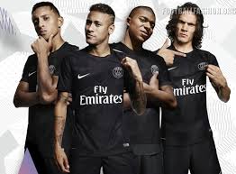Made with materials that are engineered to help you manage perspiration and. Paris Saint Germain 2017 18 Nike Third Kit Football Fashion