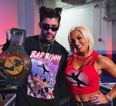 Wwe monday night raw recap (2/1/21). Wwe Women Mandy Rose And Bad Bunny In 2021 Bad Raw Women S Champion Bunny