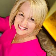 Michelle Leverett's Instagram, Twitter & Facebook