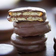 Chocolate Covered Nutella Ritz Crackers Ritz Crackers Bakers Chocolate Ritz Cracker Recipes