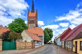 Its larger, german section features natural reserves, historic sites and plenty of relaxation opportunities. Ferienwohnungen Ferienhauser In Der Stadt Usedom Flott Buchen