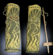 With toy vault's cthulhu knitted ski mask, you can abide the cold and stalk the snowy fields for your sacrifices. Ravelry Cthulhu Mittens Pattern By Lyle Stafford