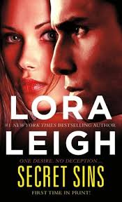 Book Review: Lora Leigh's Hot for the Holidays • KD Did It