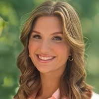 Gail Kramer's Instagram, Twitter & Facebook