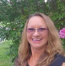 Honestly speaking... It's amazing seeing so many women in the LGBT+  community in here...I can't get enough of it.