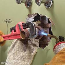 13 Plumbing Tricks Of The Trade For Weekend Plumbers Plumbing Repair Plumbing Home Improvement