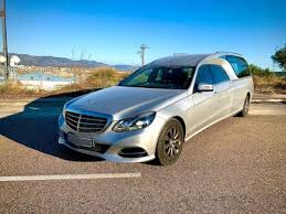Mercedes Benz Classe E Corbillard Limousine 5 Places Broceliande Funeraire Bretagne Autofuner Com Funeraire Limousine Mercedes Benz